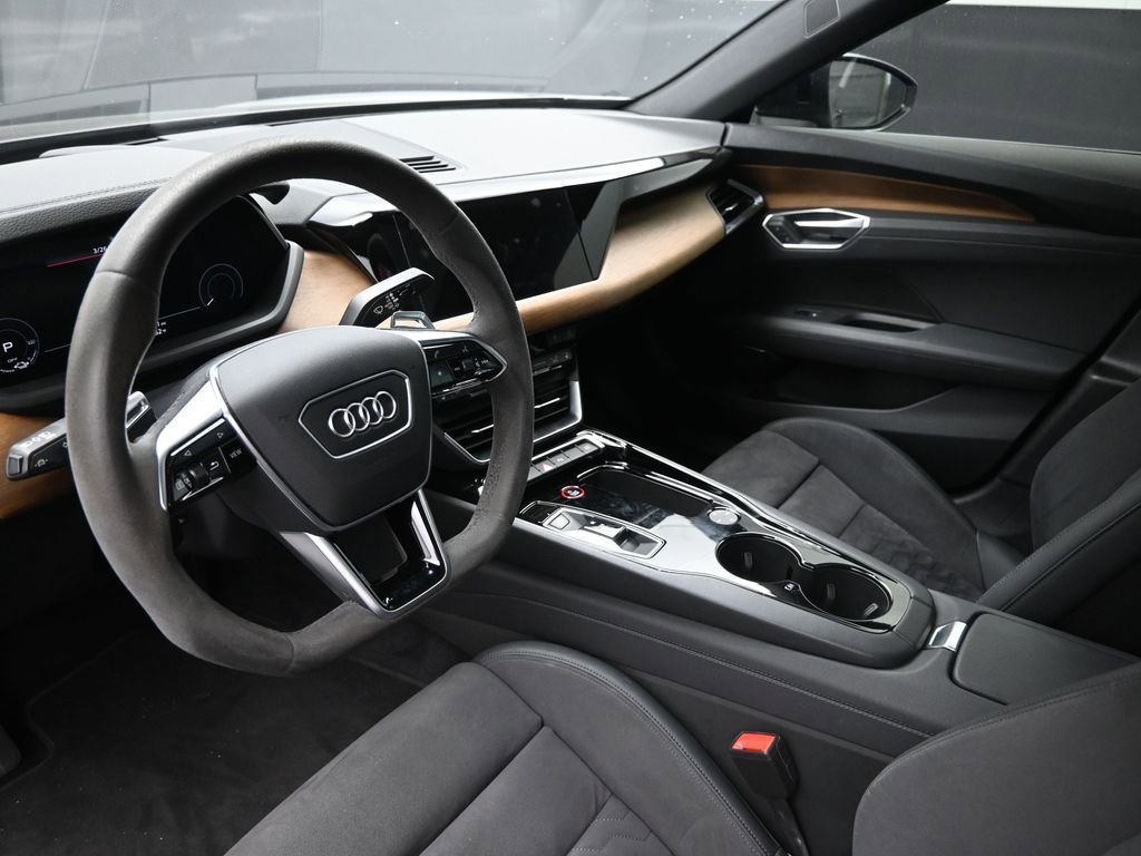 Used 2023 Audi e-tron GT Premium Plus AWD/4WD image 20