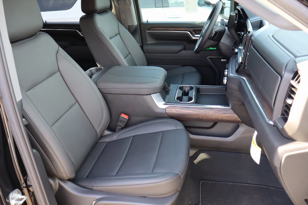 New 2025 GMC Sierra 2500 SLT w/ SLT Convenience Package image 25