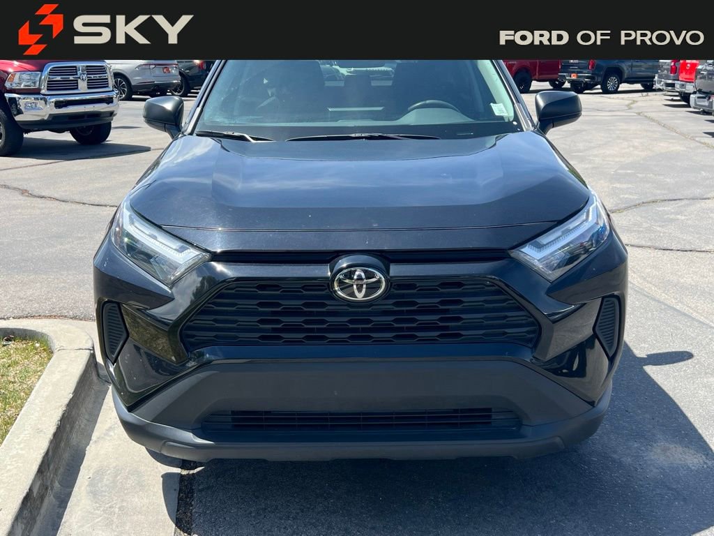 Used 2024 Toyota RAV4 LE FWD image 4
