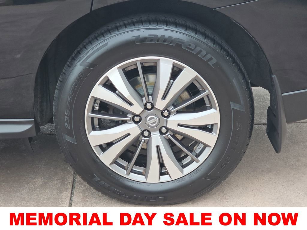 Used 2017 Nissan Pathfinder S FWD image 36