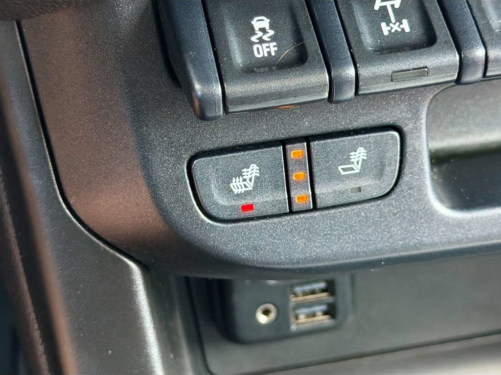 Used 2019 Chevrolet Colorado ZR2 w/ ZR2 Dusk Special Edition AWD/4WD image 22
