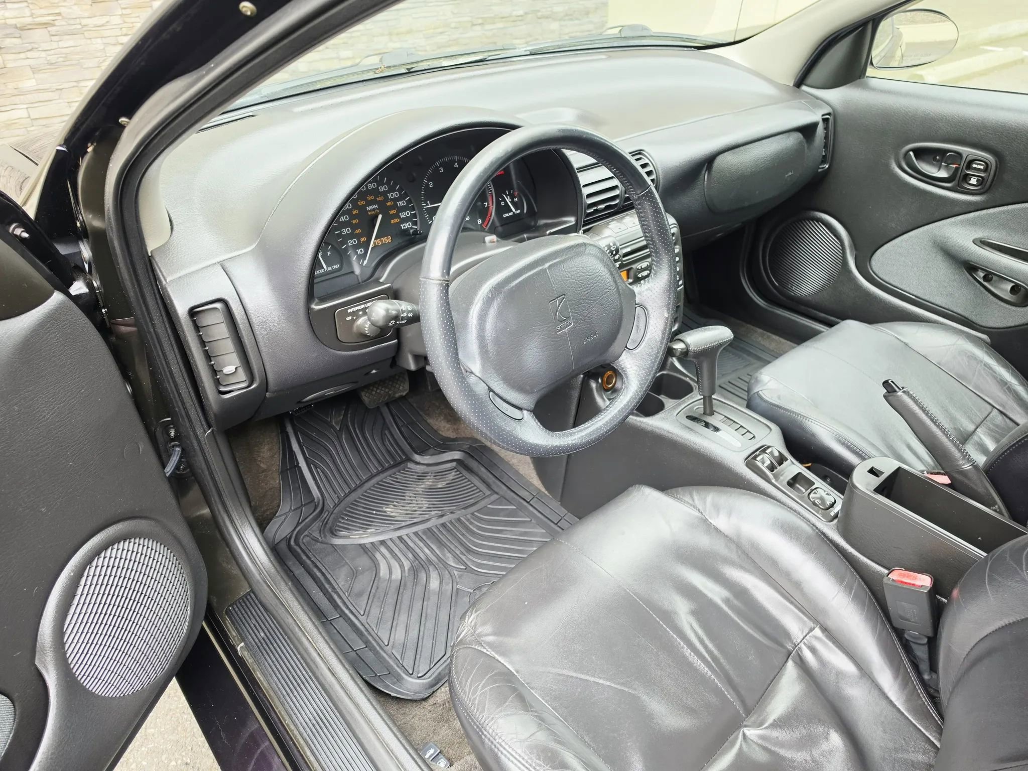 Used 1999 Saturn S-Series SC2 w/ SC2 Option Pkg 2 FWD image 9