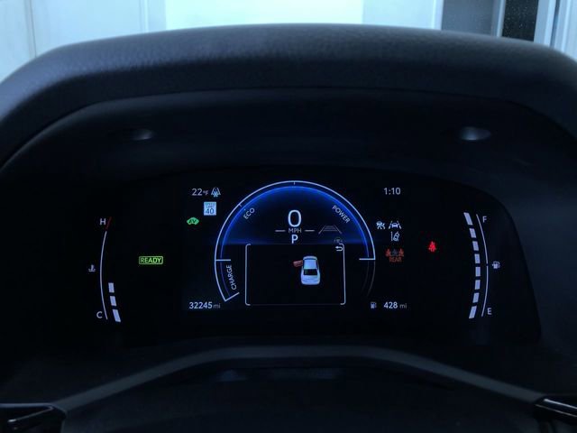 Used 2025 Toyota Camry LE image 31