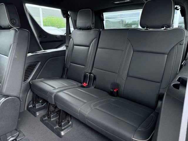 Used 2024 GMC Yukon SLT AWD/4WD image 24