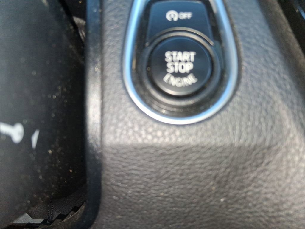 Used 2018 BMW 330i xDrive Sedan w/ Convenience Package image 19