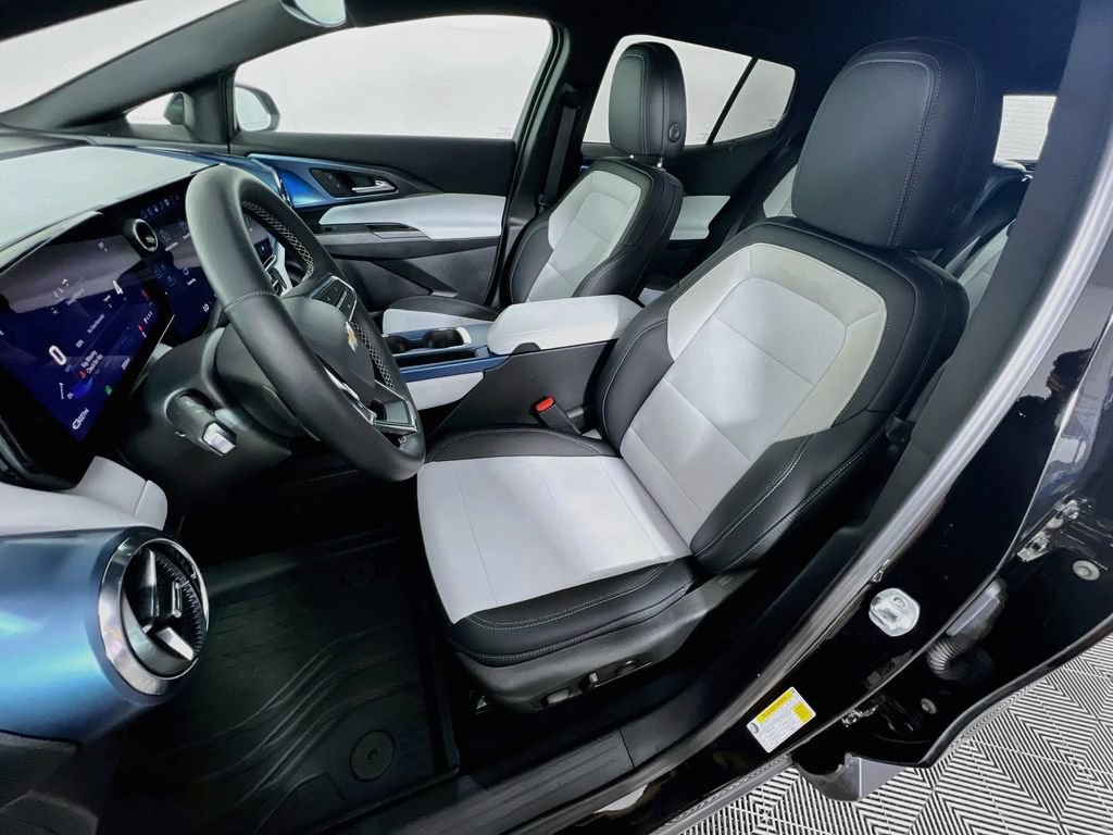 New 2026 Chevrolet Equinox EV LT FWD image 21