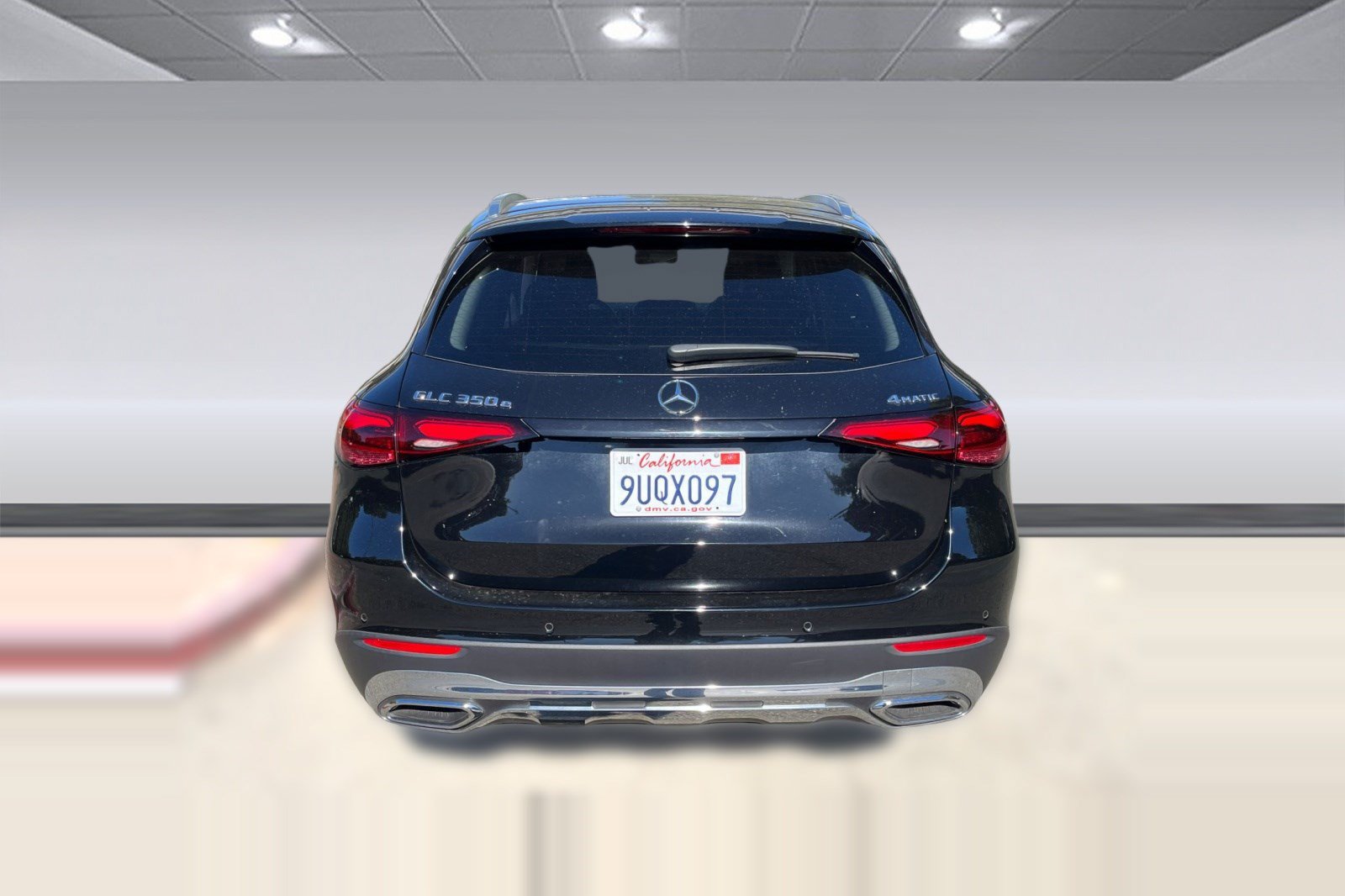 Used 2025 Mercedes-Benz GLC 350e 4MATIC image 5