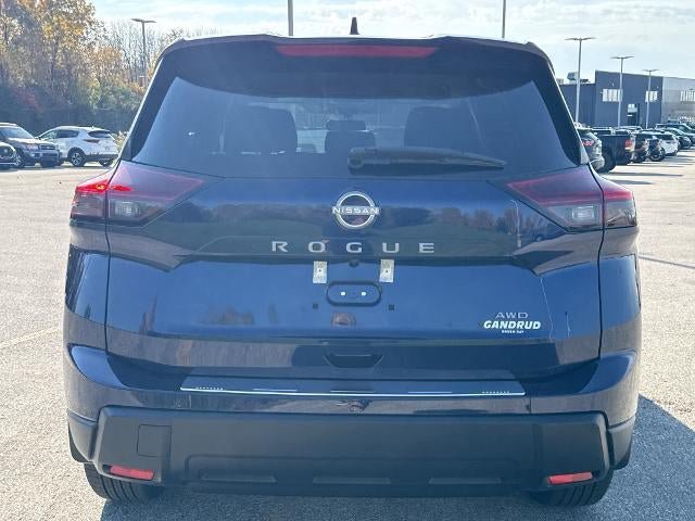 New 2027 Nissan Rogue SV w/ Cold Weather Package AWD/4WD image 3