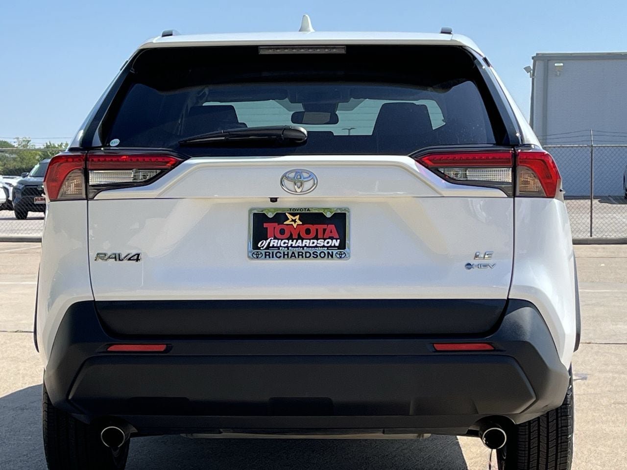 Used 2025 Toyota RAV4 LE AWD/4WD image 5