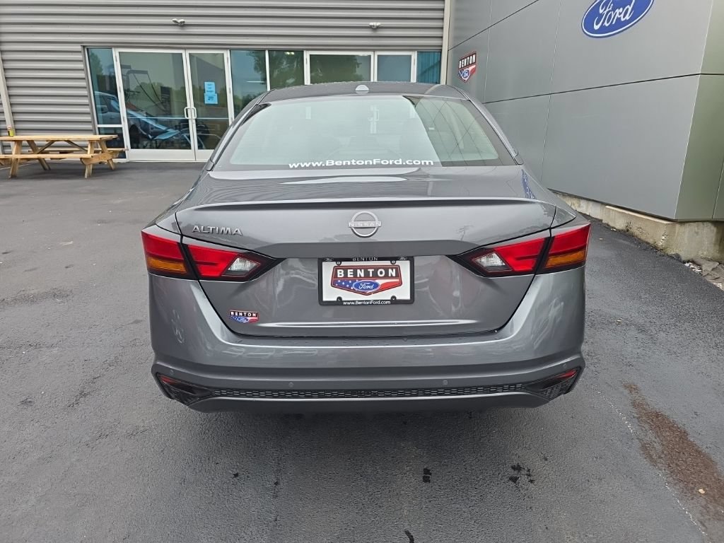 Used 2025 Nissan Altima 2.5 SV FWD image 8