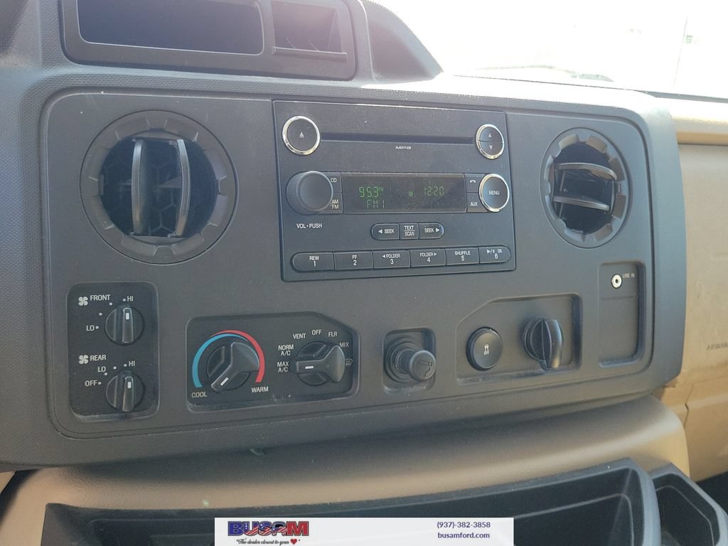 Used 2009 Ford E-350 and Econoline 350 XLT RWD image 25
