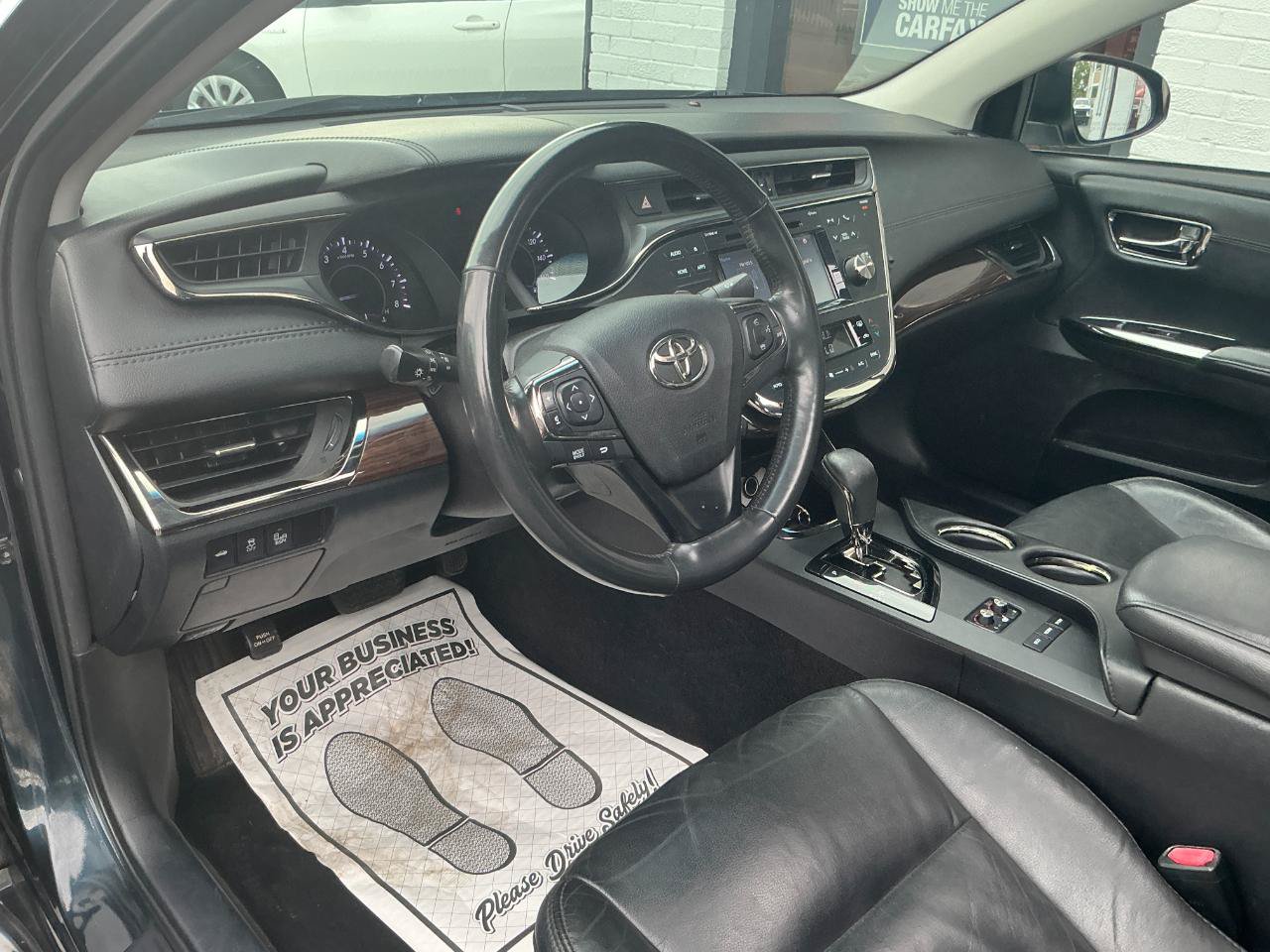 Used 2015 Toyota Avalon XLE Touring FWD image 10