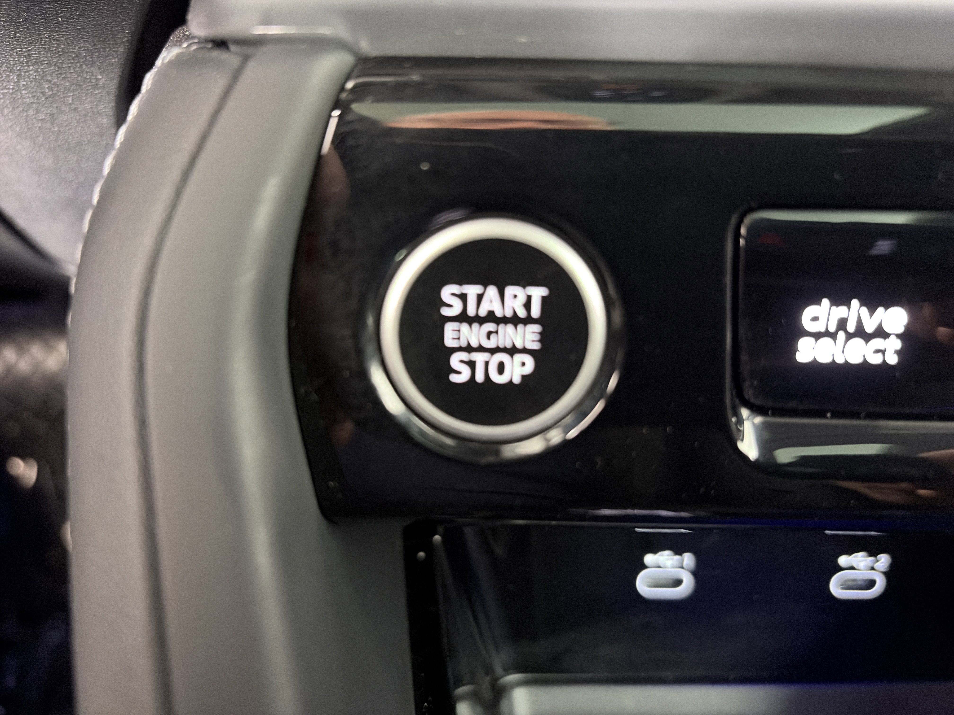 Used 2025 Audi Q5 Premium Plus w/ Premium Plus image 31