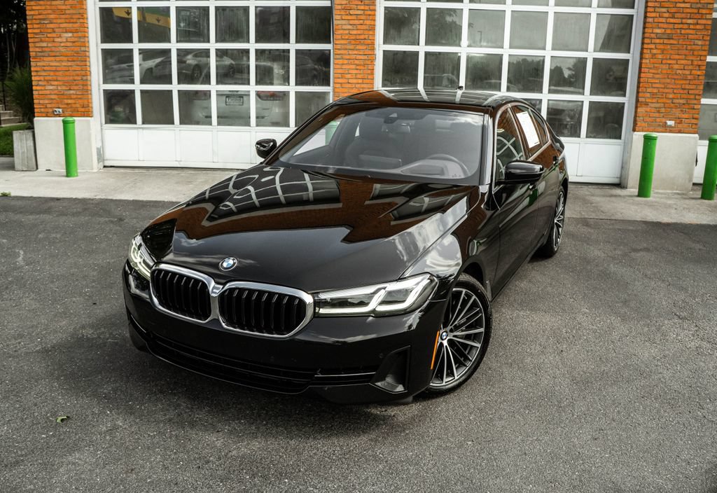 Used 2023 BMW 540i xDrive w/ Premium Package AWD/4WD image 2