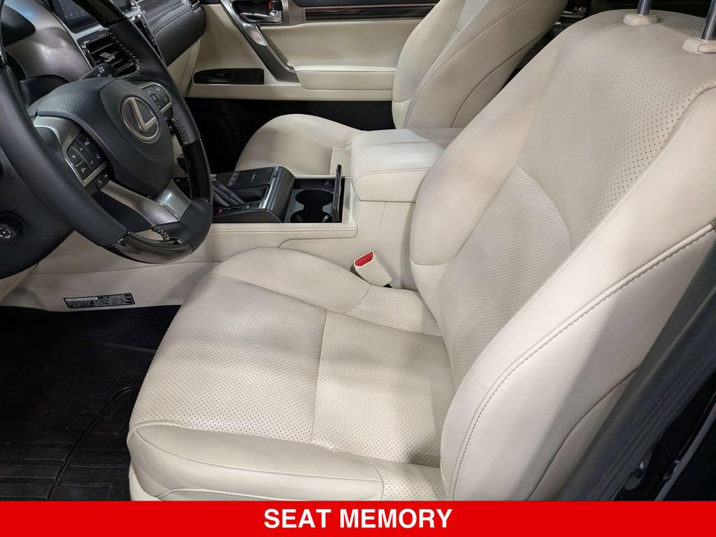 Used 2023 Lexus GX 460 Luxury w/ Sport Design Package AWD/4WD image 12