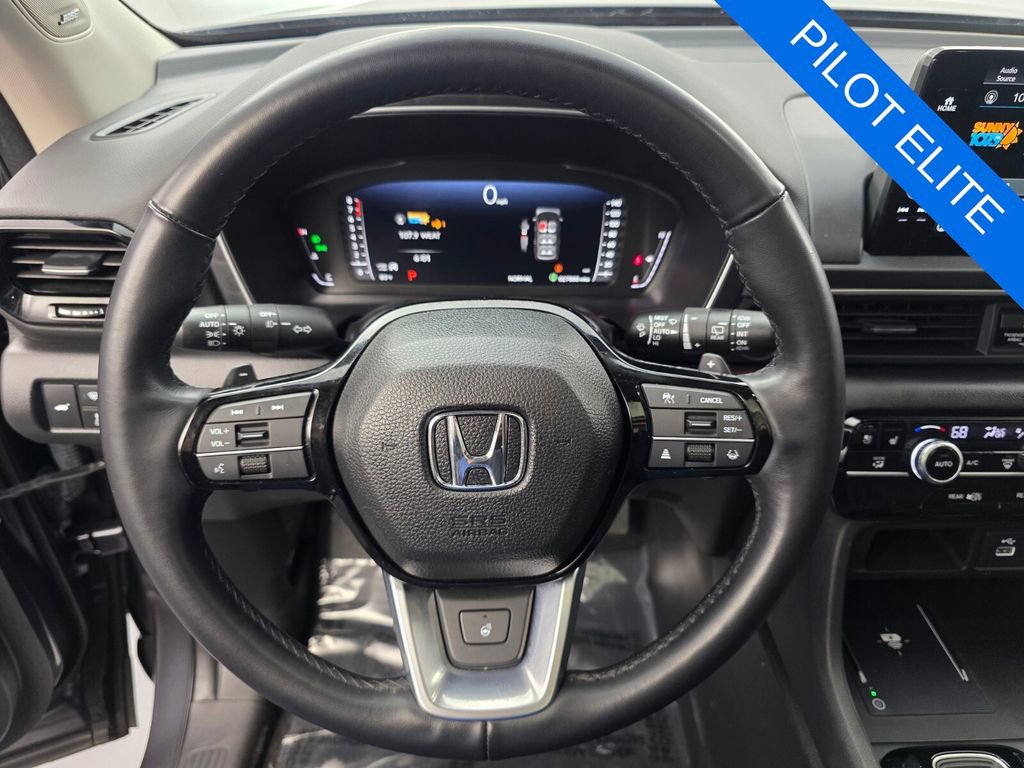 Used 2023 Honda Pilot Elite image 18