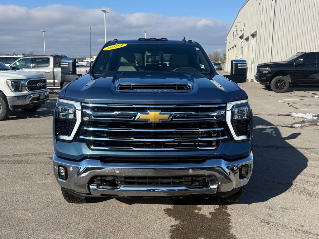 Used 2024 Chevrolet Silverado 2500 LTZ w/ LTZ Plus Package image 41