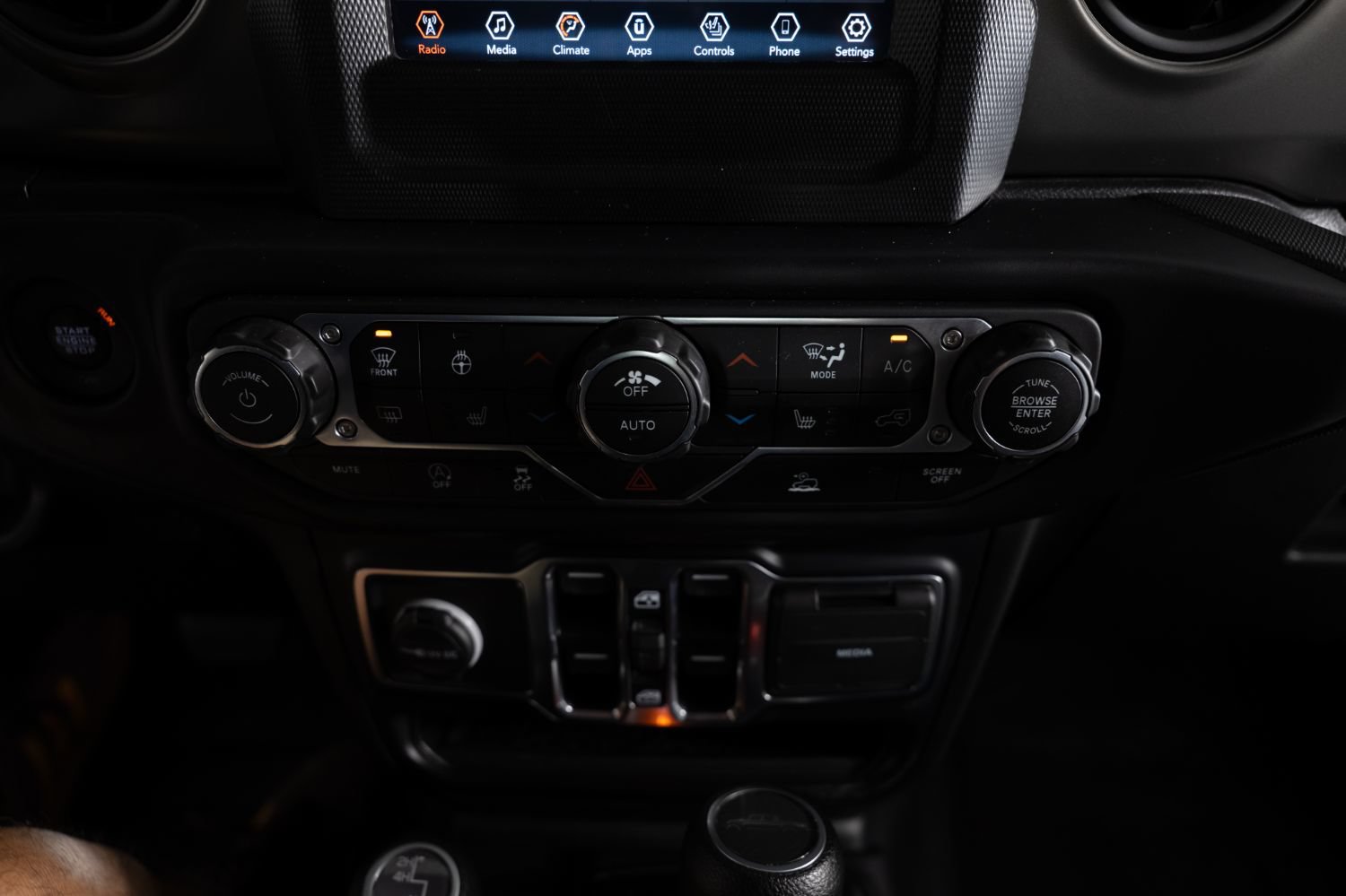 Used 2022 Jeep Gladiator Sport AWD/4WD image 34