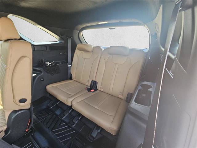 Used 2024 Kia Sorento SX Prestige w/ Olive Brown Leather Package AWD/4WD image 17