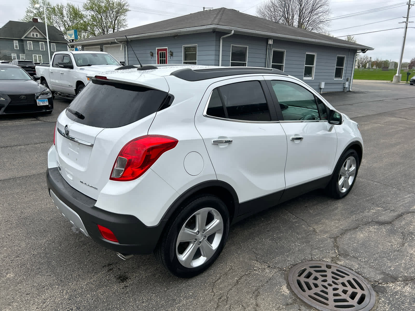 Used 2016 Buick Encore FWD image 3