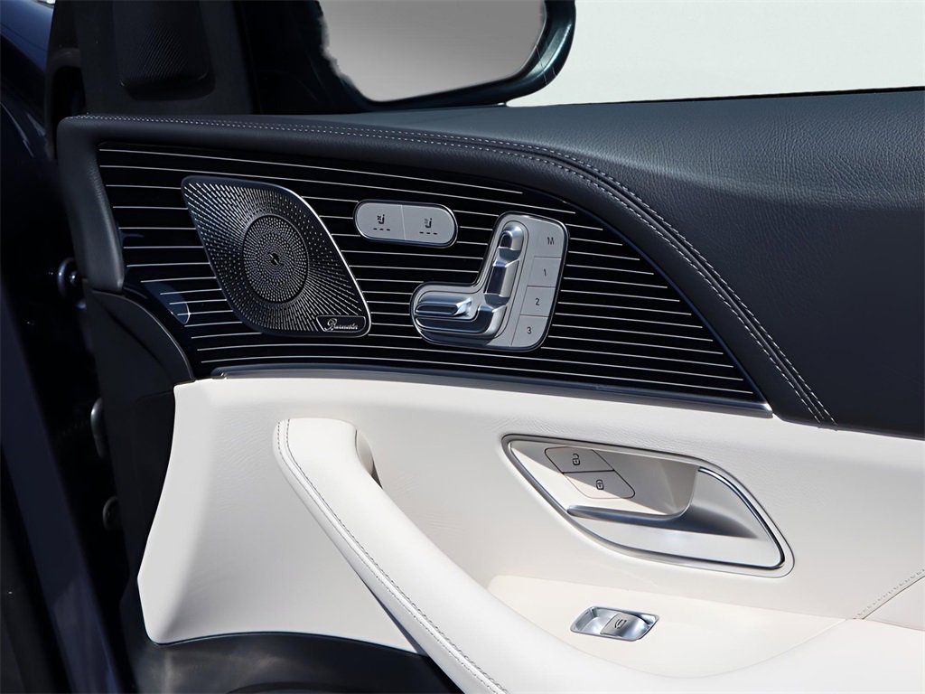 New 2026 Mercedes-Benz GLS 450 4MATIC image 11