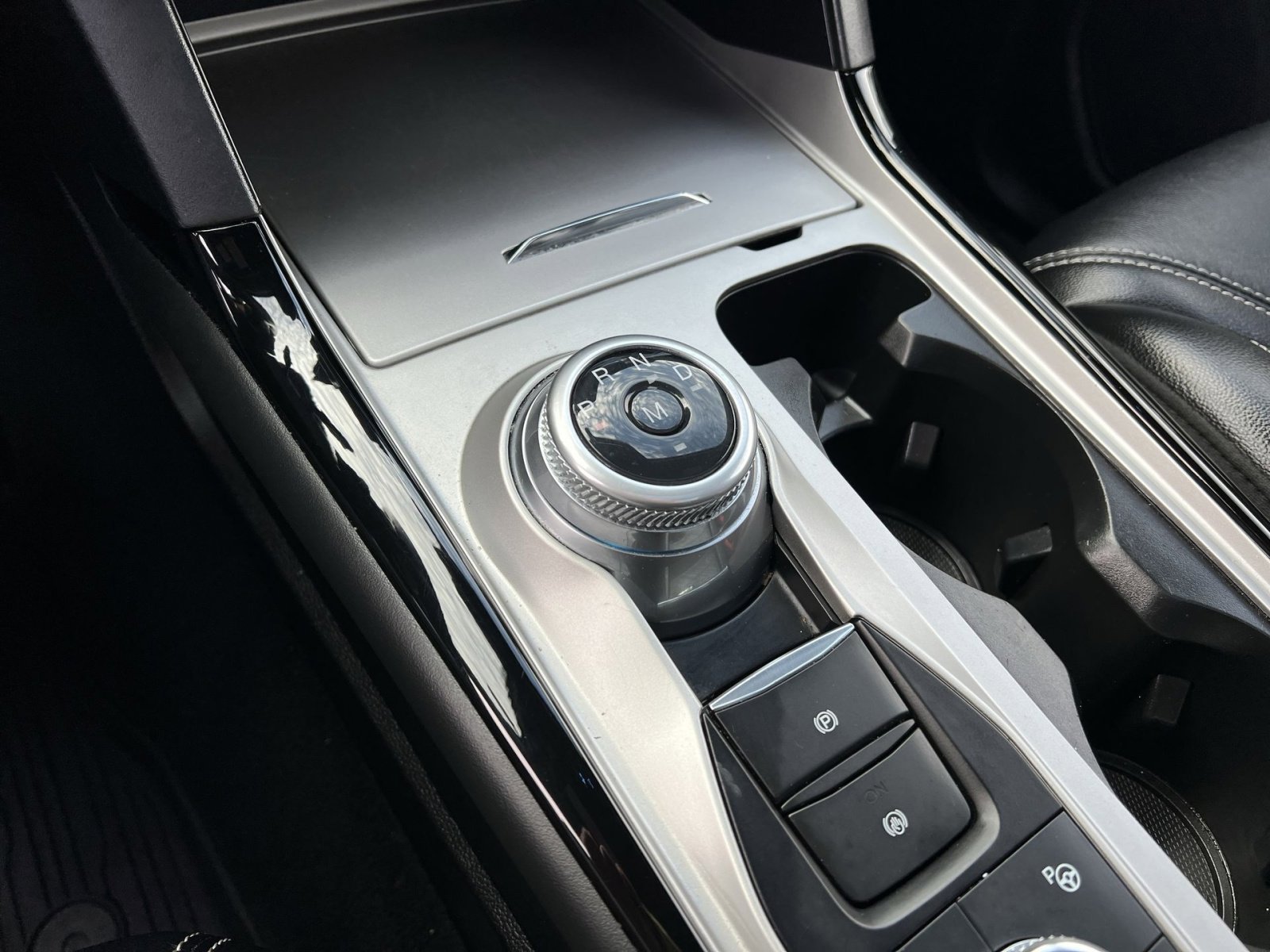 Used 2022 Ford Explorer ST w/ Equipment Group 401A image 22