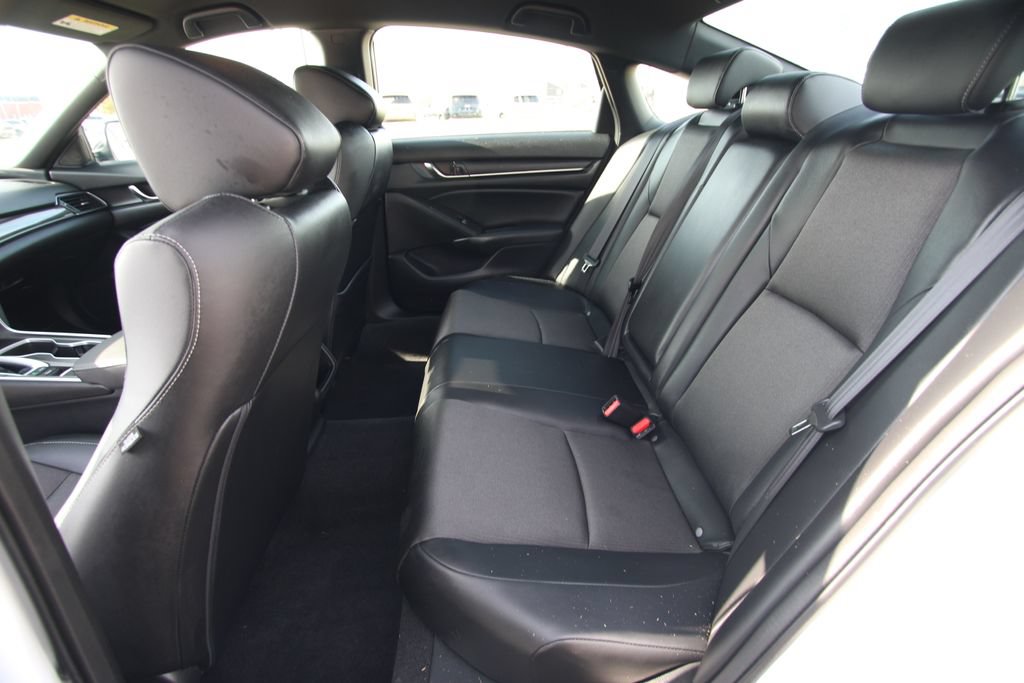 Used 2022 Honda Accord Sport image 7