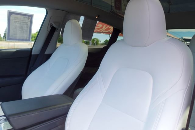 Used 2023 Tesla Model Y Performance image 18