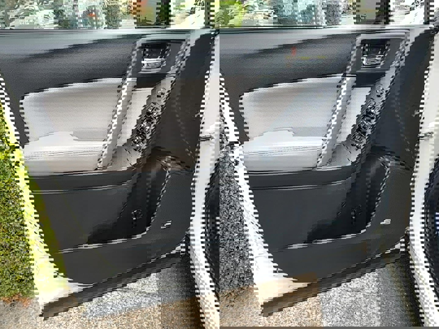 Used 2014 Subaru Forester 2.5i Touring image 15