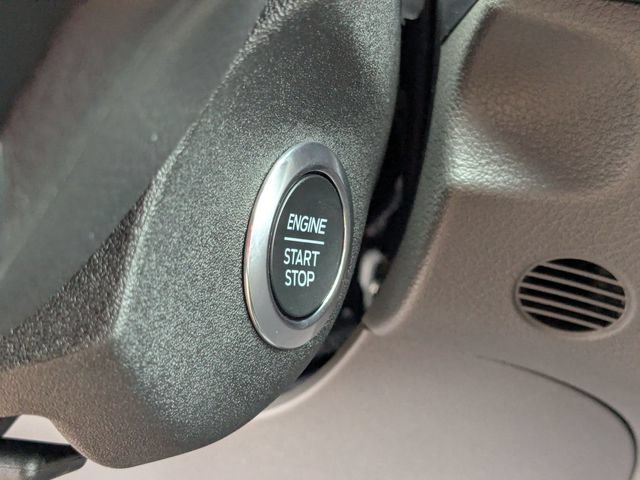 New 2026 Ford Transit 250 148 Medium Roof RWD image 19