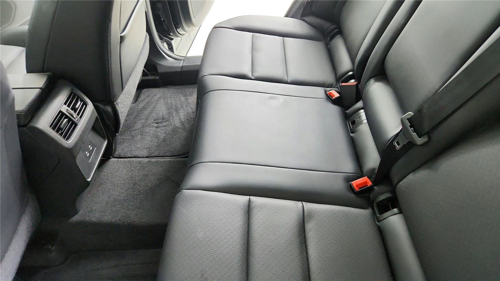 Used 2024 Nissan Rogue SV w/ SV Premium Package FWD image 16