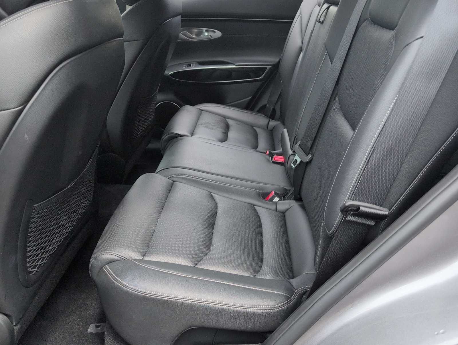 Used 2025 Genesis GV70 2.5T AWD/4WD image 19