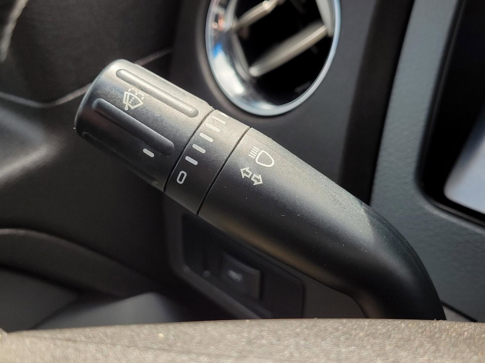 Used 2013 Ford F150 XLT w/ Mid Equipment Group image 28