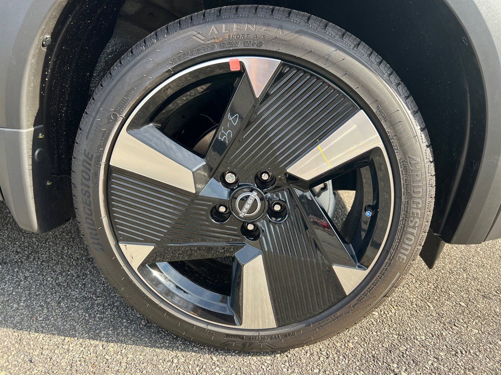 New 2026 Nissan Kicks SR image 12