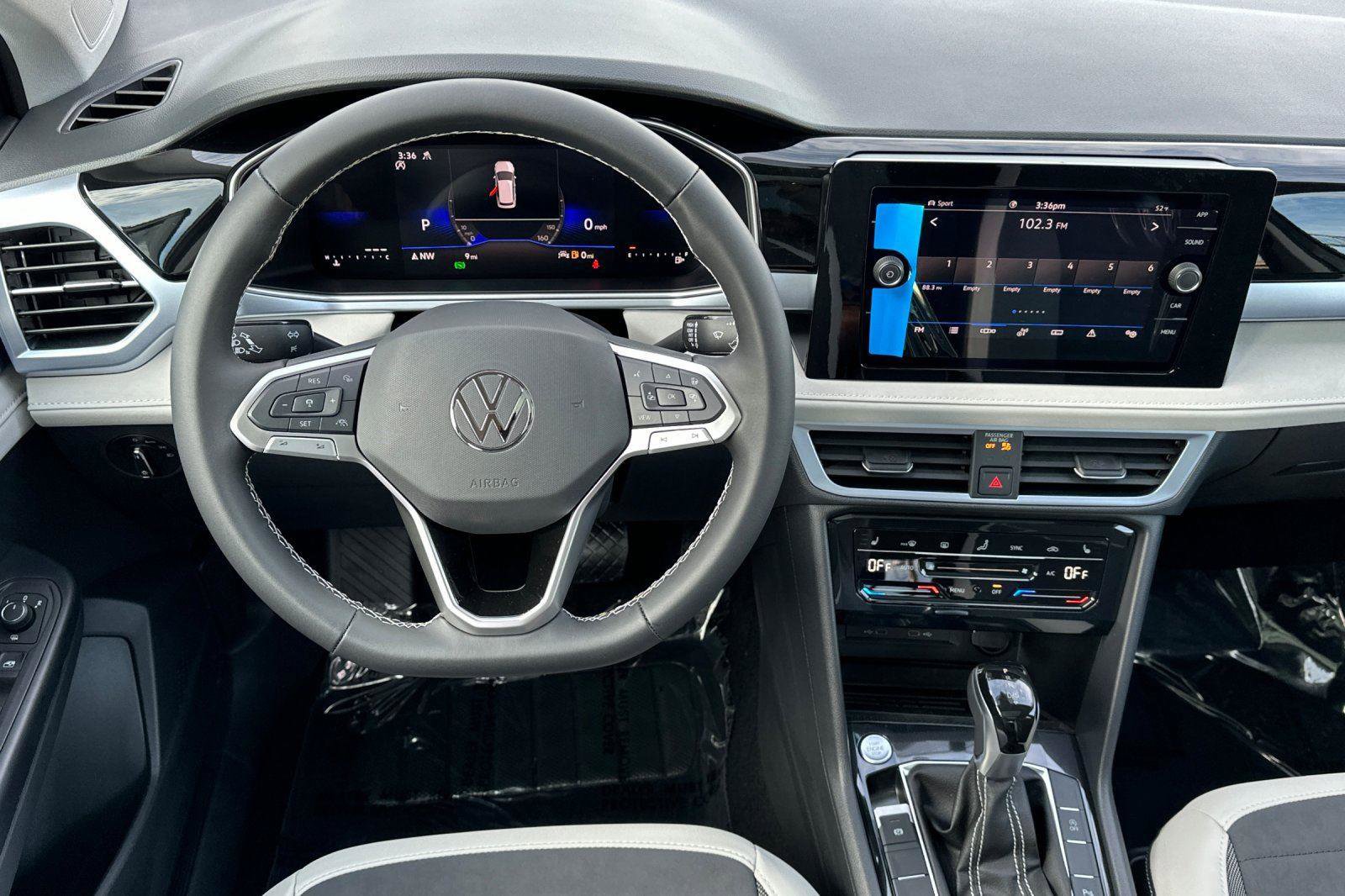 New 2026 Volkswagen Taos SE image 13