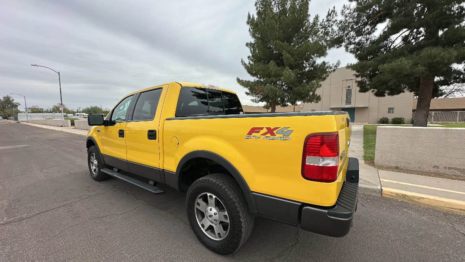 Used 2004 Ford F150 FX4 AWD/4WD image 2