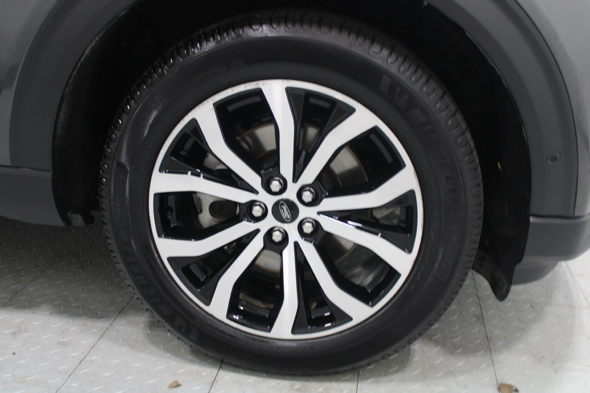 Used 2020 Ford Explorer ST w/ Premium Technology Package AWD/4WD image 5