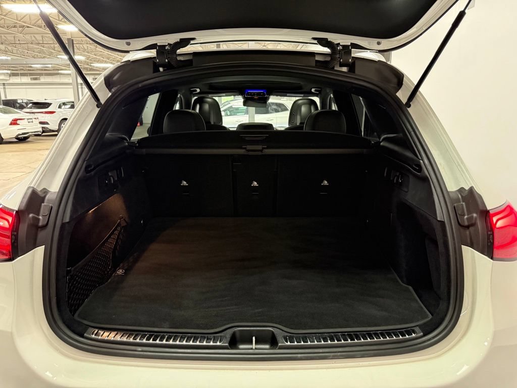 Used 2023 Mercedes-Benz GLC 300 4MATIC image 15