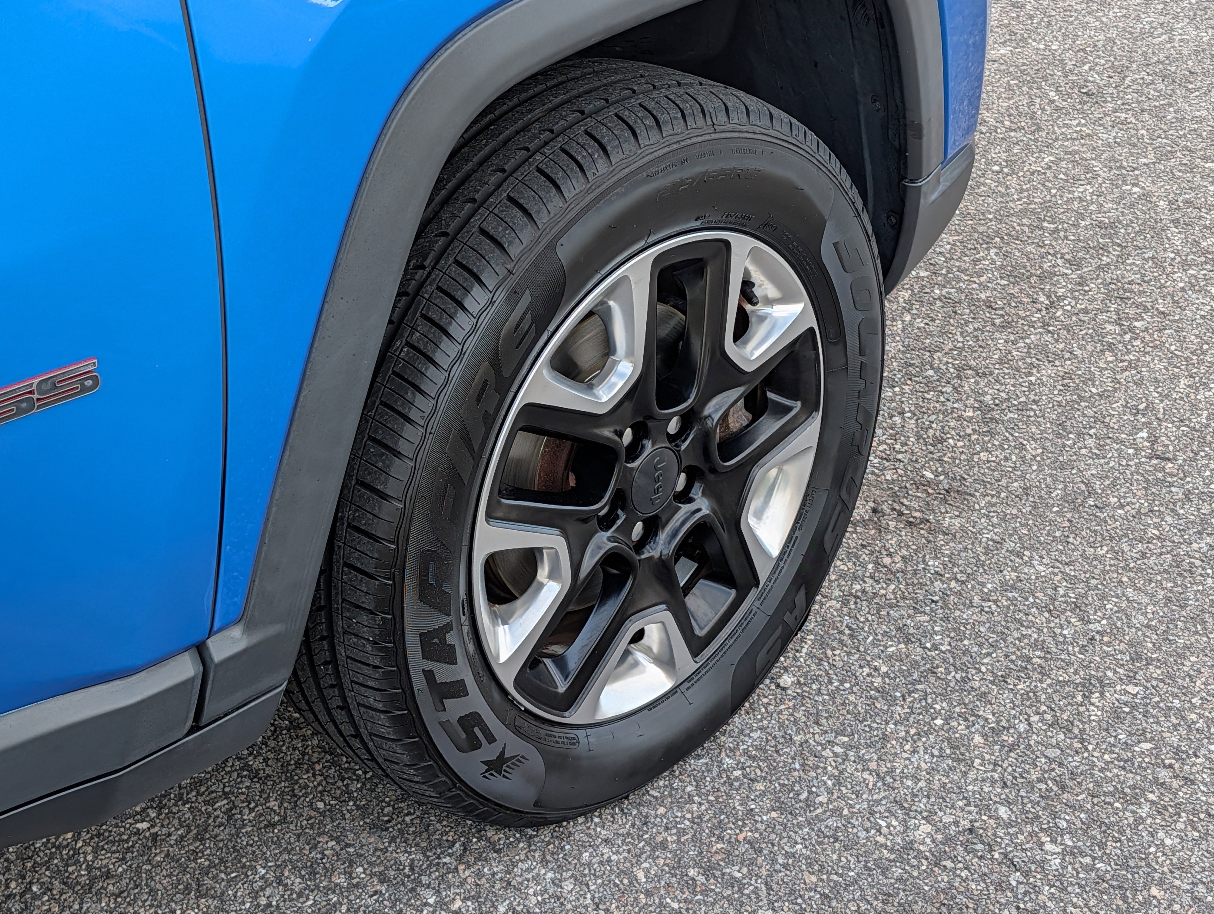 Used 2018 Jeep Compass Trailhawk w/ Leather Interior Group image 12