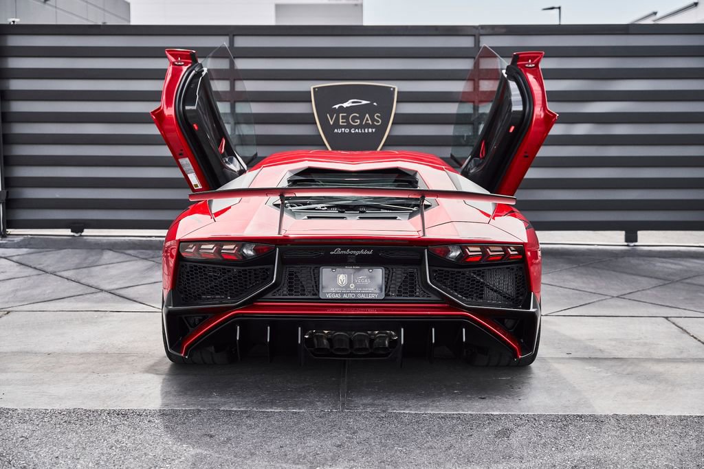 Used 2016 Lamborghini Aventador LP 750-4 Superveloce AWD/4WD image 27