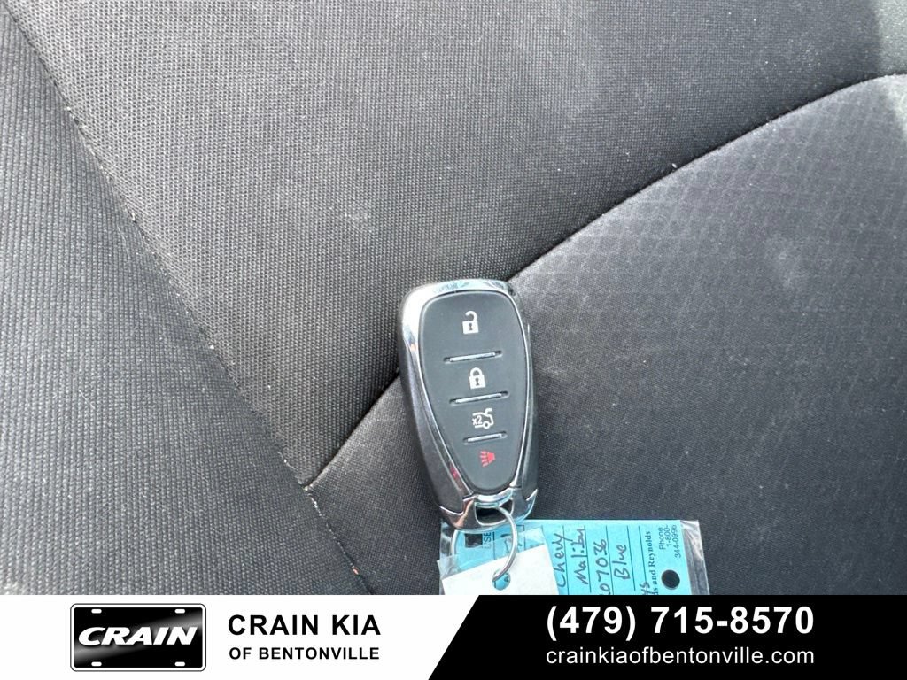 Used 2018 Chevrolet Malibu LT FWD image 22