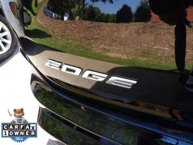 Used 2019 Ford Edge Titanium w/ Equipment Group 301A FWD image 17