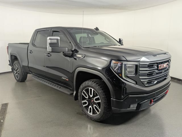 Used 2024 GMC Sierra 1500 AT4 w/ Technology Package AWD/4WD image 2