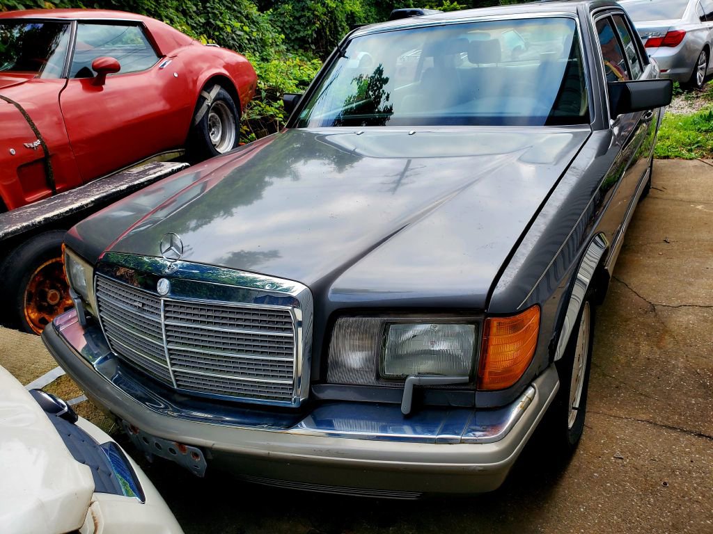 Used 1990 Mercedes-Benz 560 SEL image 4