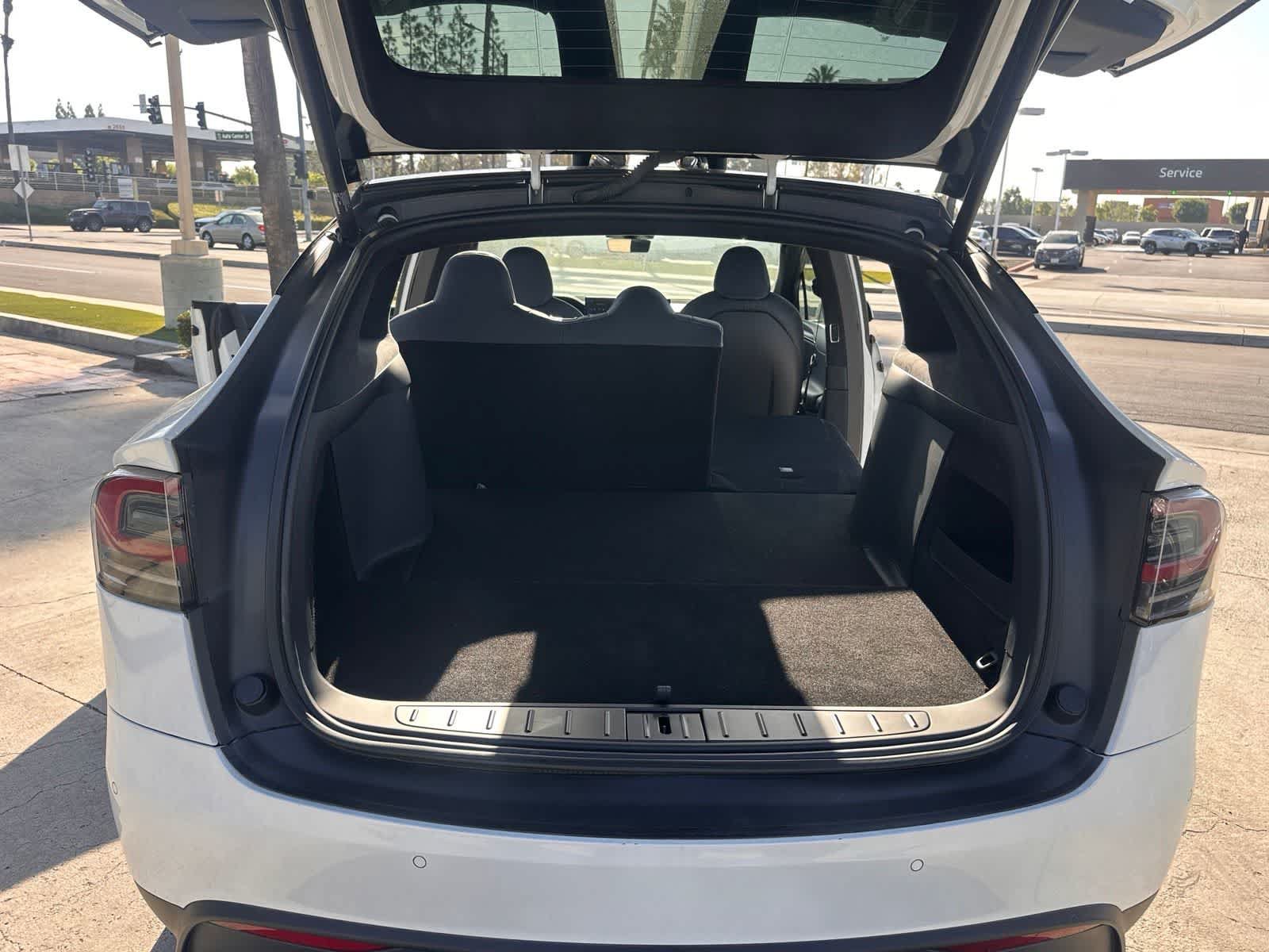 Used 2022 Tesla Model X AWD/4WD image 14