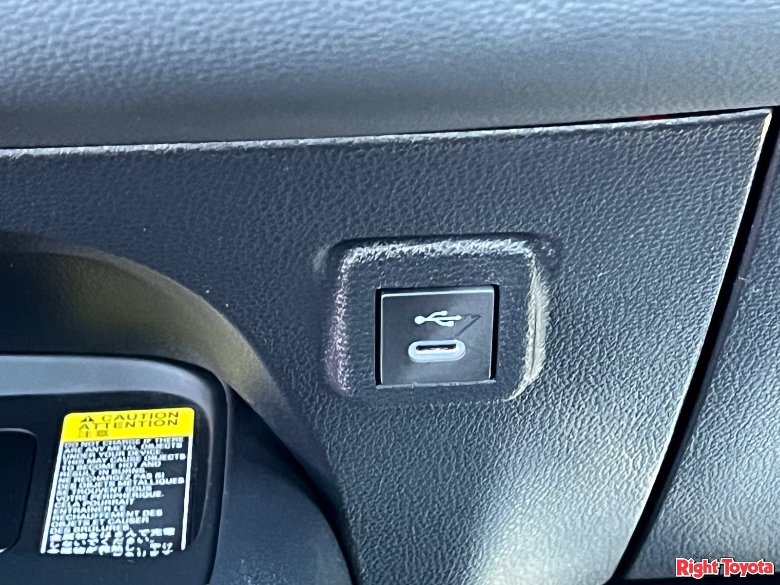 Certified 2026 Toyota Corolla SE w/ SE Package FWD image 27