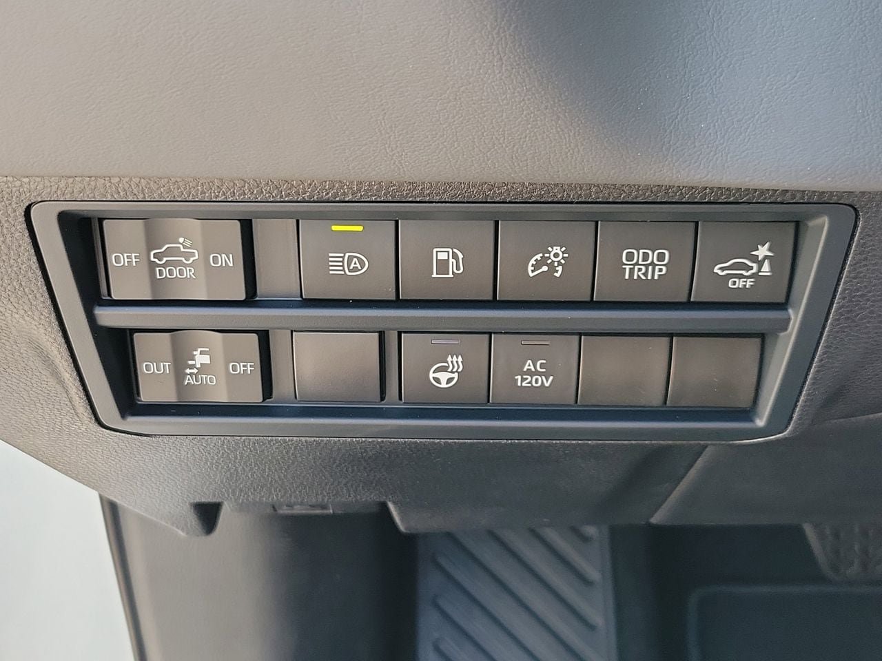 New 2026 Toyota Tundra Capstone AWD/4WD image 31