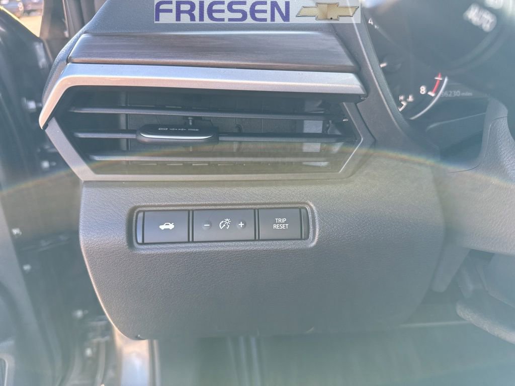 Used 2024 Nissan Altima 2.5 SV image 16