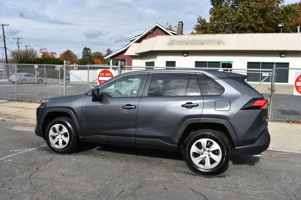 Used 2025 Toyota RAV4 LE image 8
