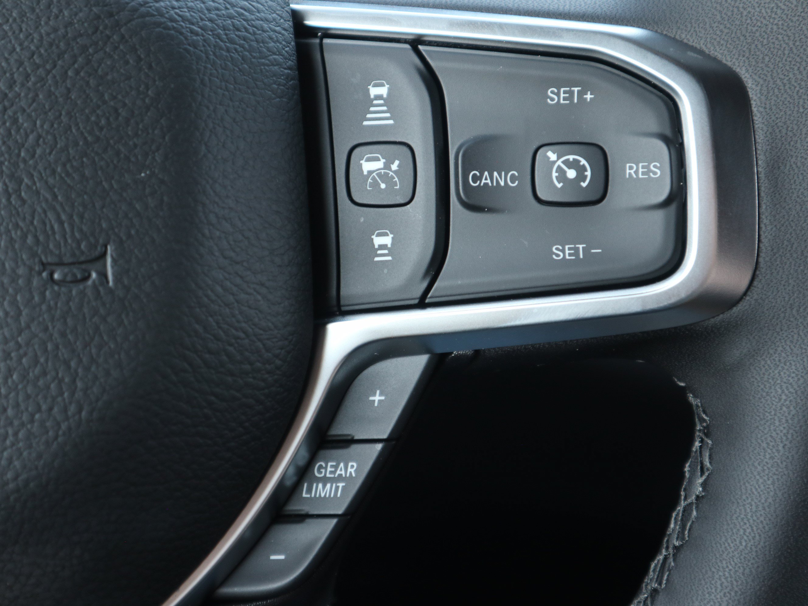 New 2026 RAM 3500 Big Horn AWD/4WD image 29